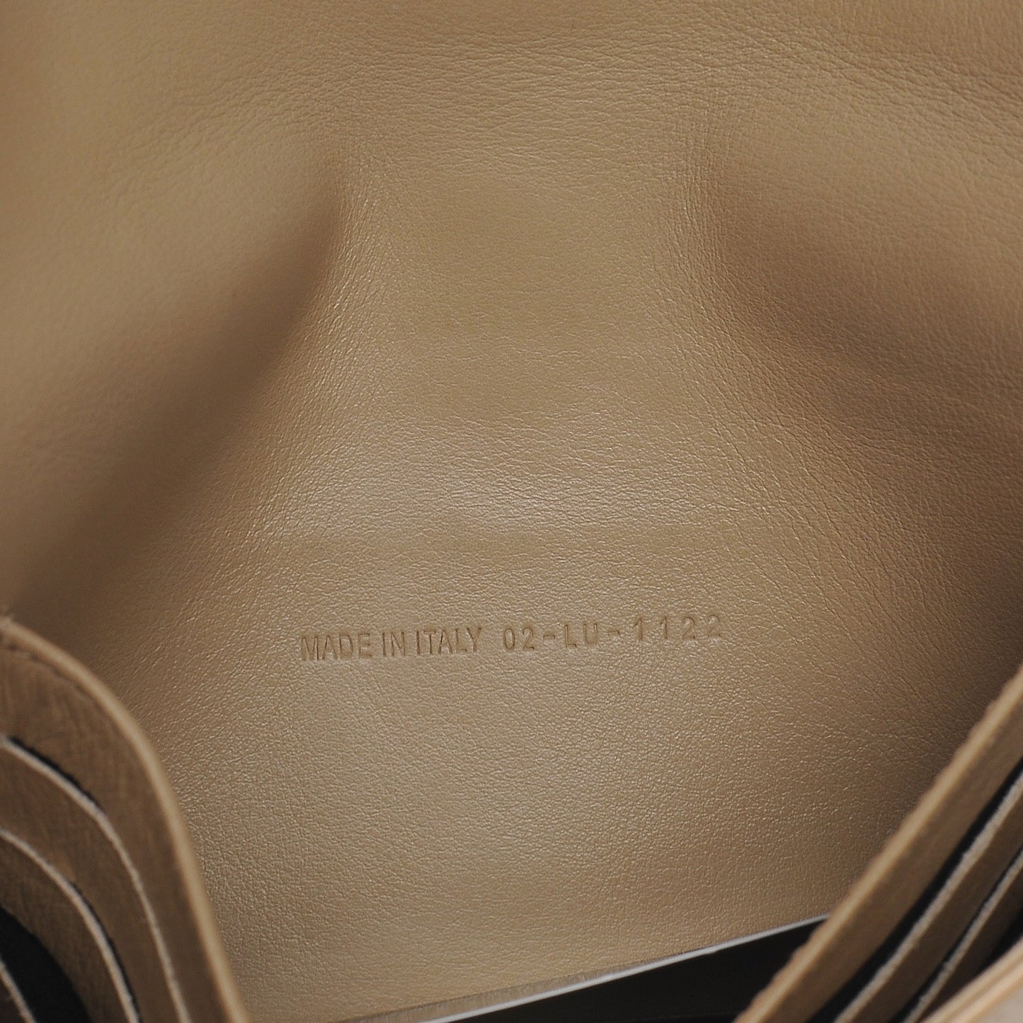Patent Cannage New Lock Pouch Beige