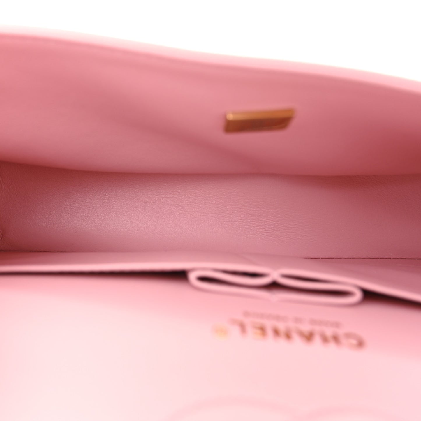 Caviar Quilted Medium Double Flap Light Pink