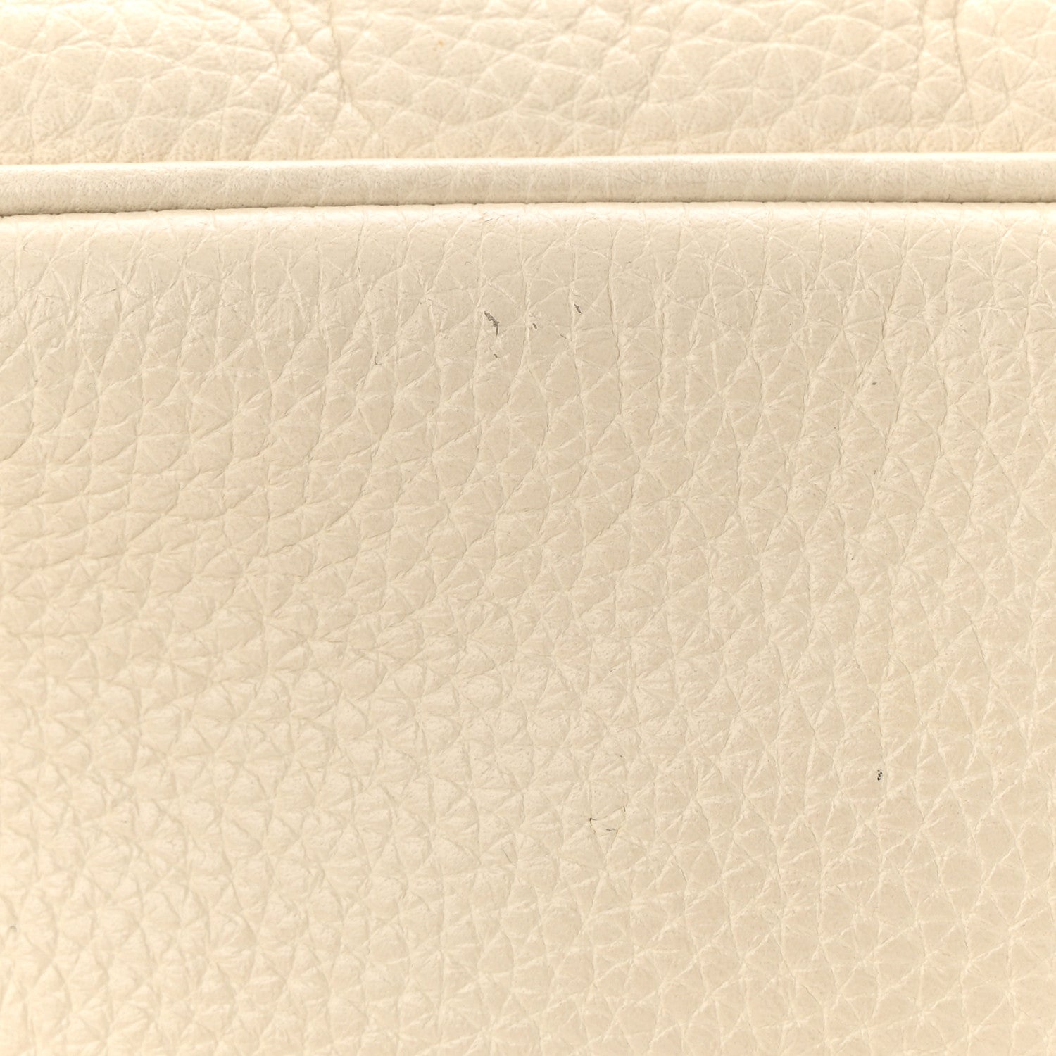 Gucci Pebbled Calfskin Small Soho Disco Bag Off White 11 of 12