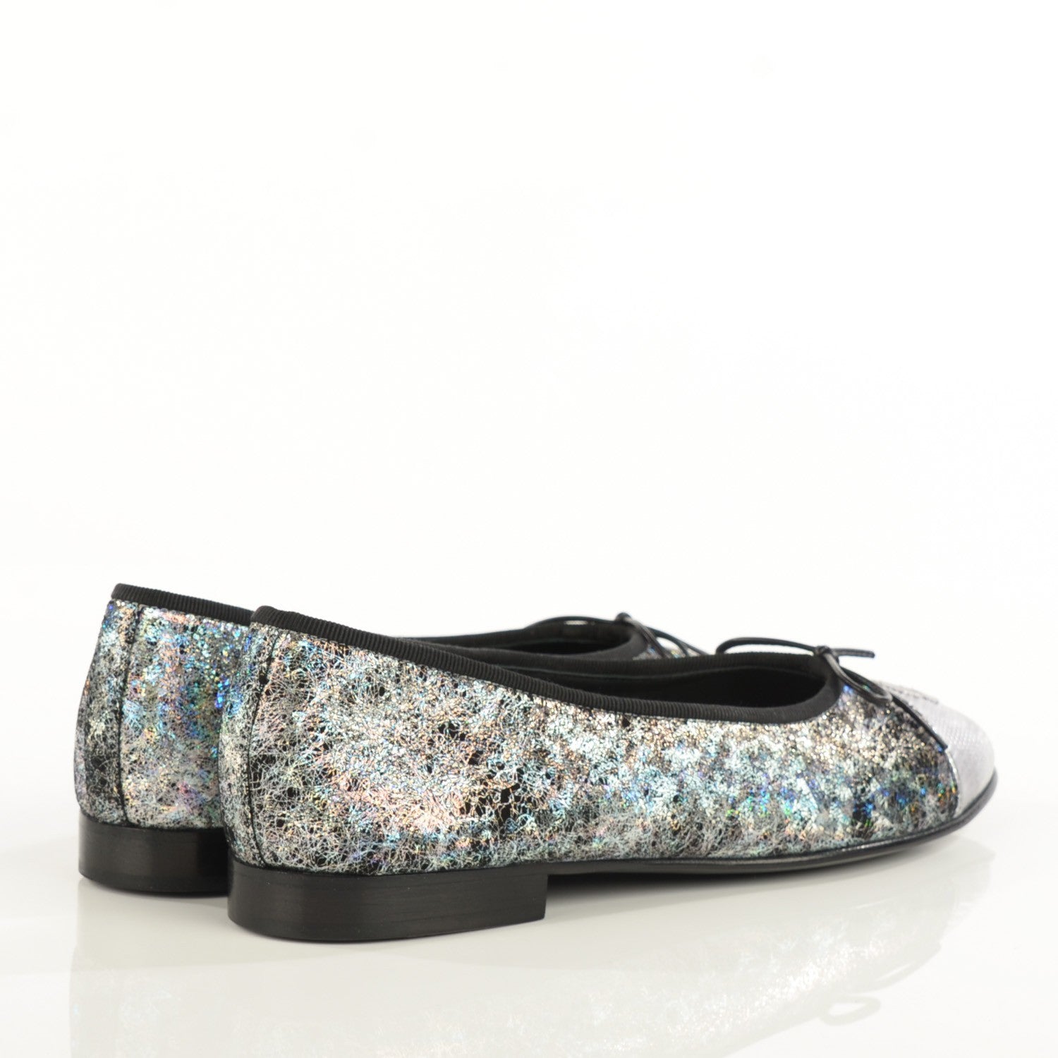 Chanel Metallic Calfskin Hologram Cap Toe Ballerina Flats 38.5 Silver 4 of 7