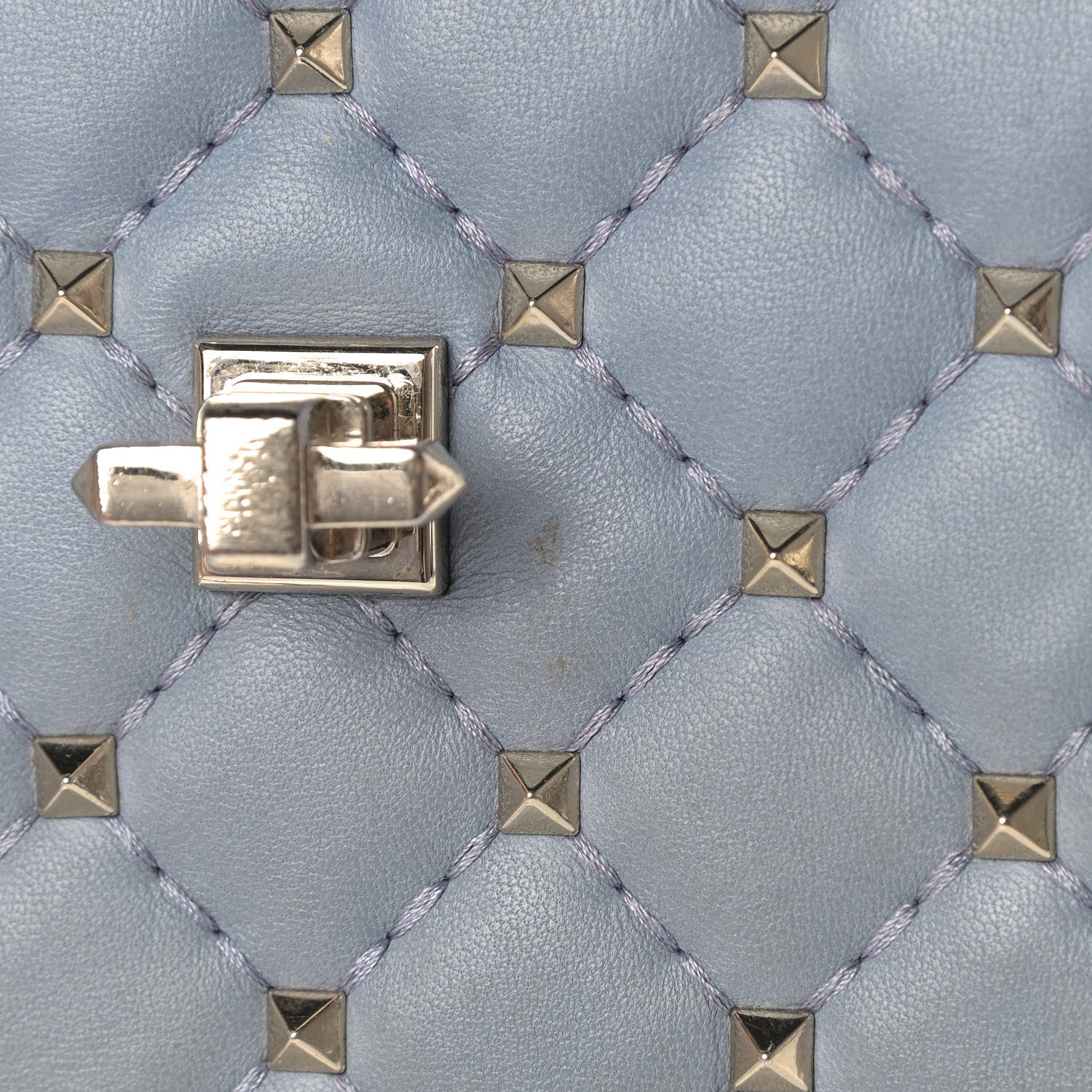 Valentino Garavani Nappa Rockstud Spike Wallet on Chain Nube 10 of 11