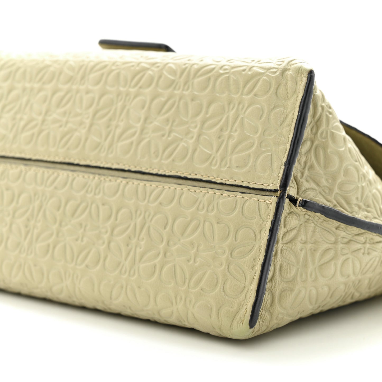 Goatskin Embossed Avenue Shoulder Bag Green
