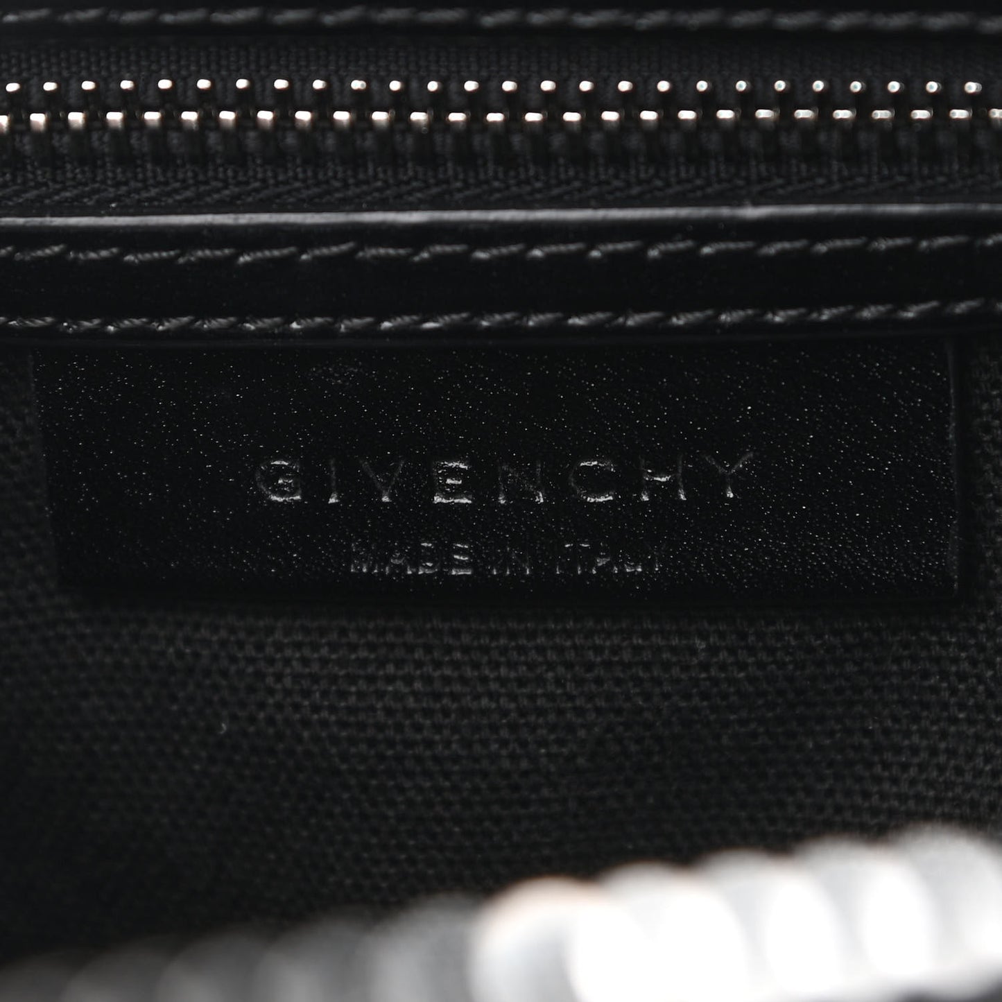 Shiny Lord Calfskin Medium Antigona Black
