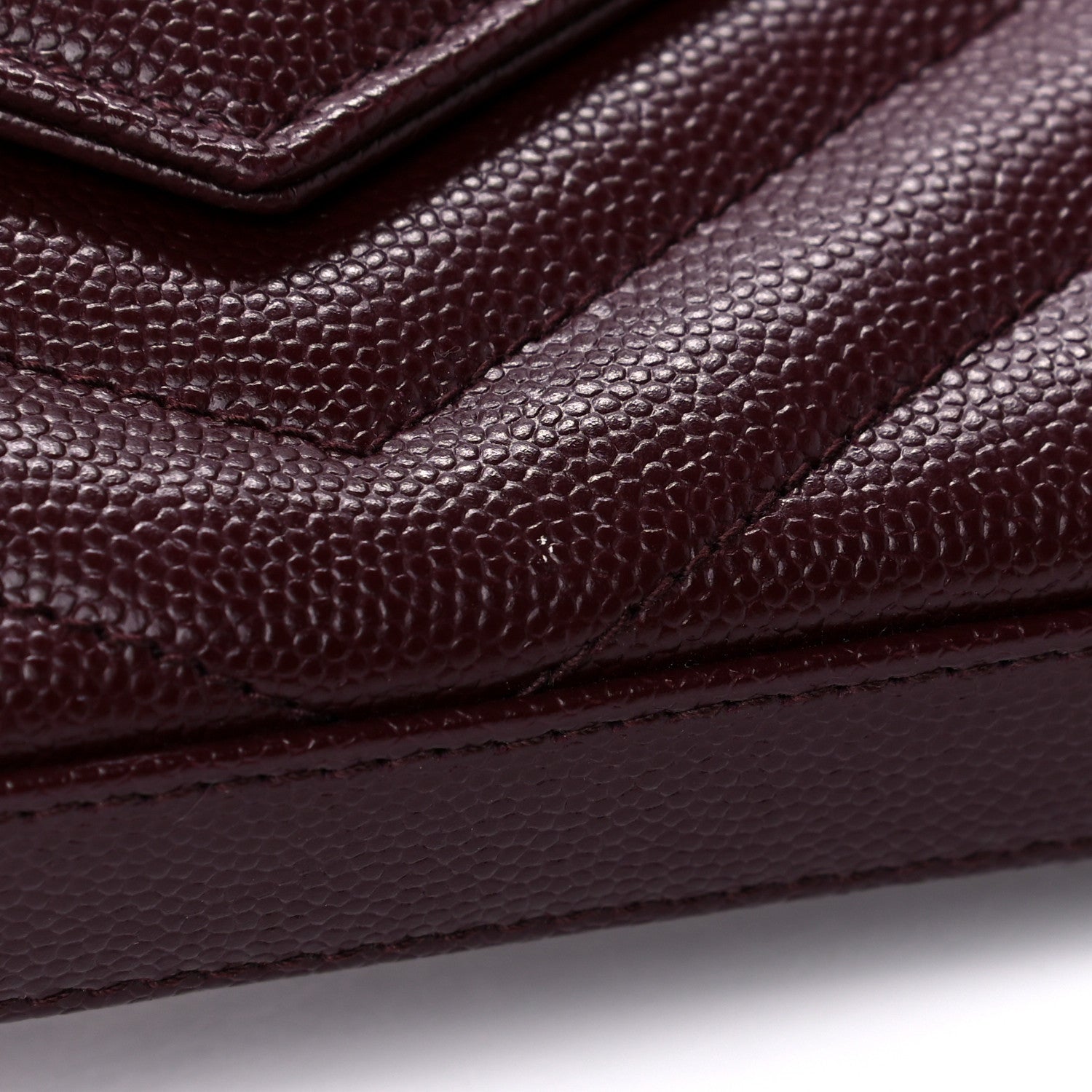 Saint Laurent Grain De Poudre Matelasse Chevron Monogram Chain Wallet Rouge Legion 10 of 11