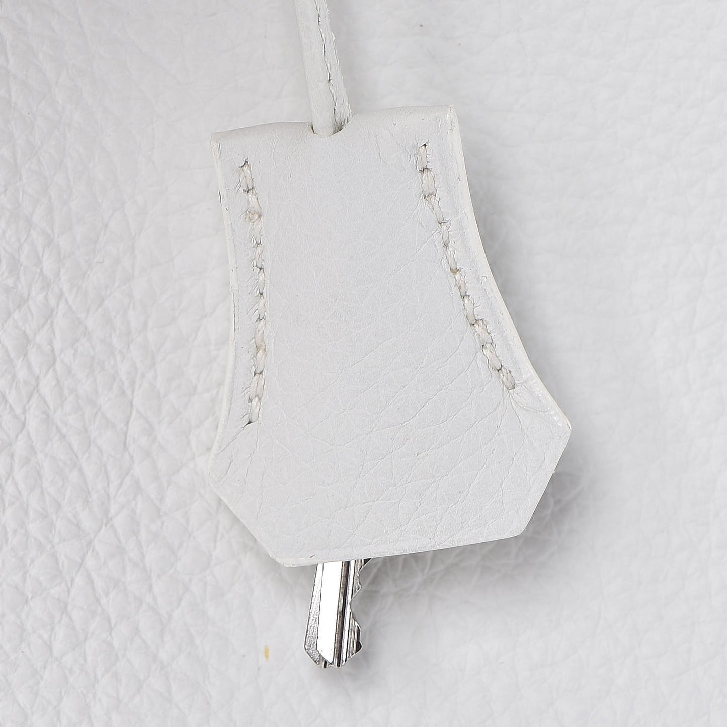 Taurillon Clemence Birkin 40 White