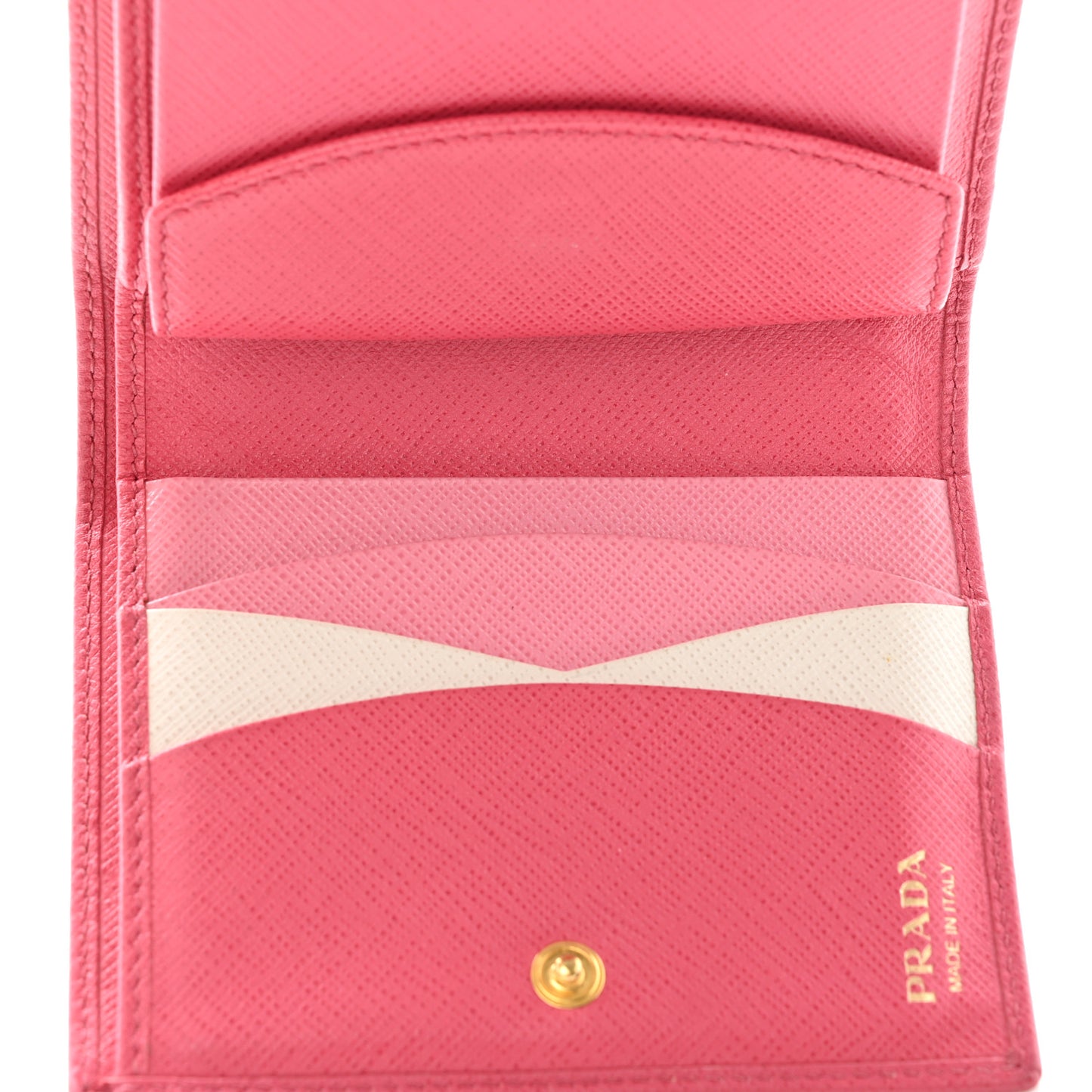 Saffiano Metal Compact Snap Bi-Fold Wallet Peonia