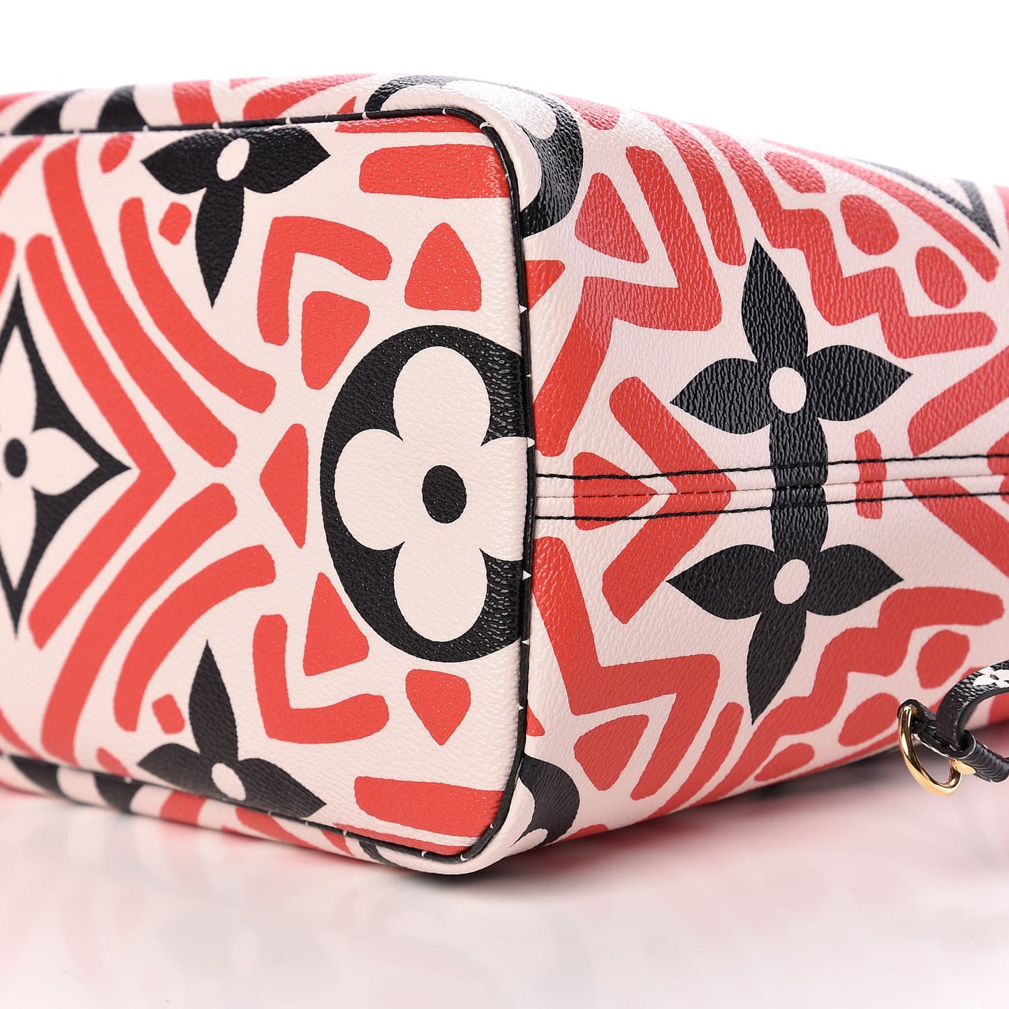 Monogram Giant Crafty Neverfull MM Creme Rouge Black