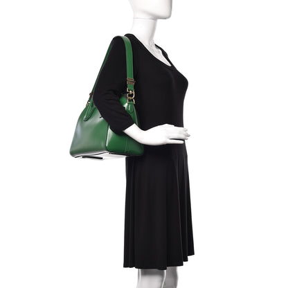 Givenchy Shiny Lord Calfskin Small Antigona Emerald 2 of 13