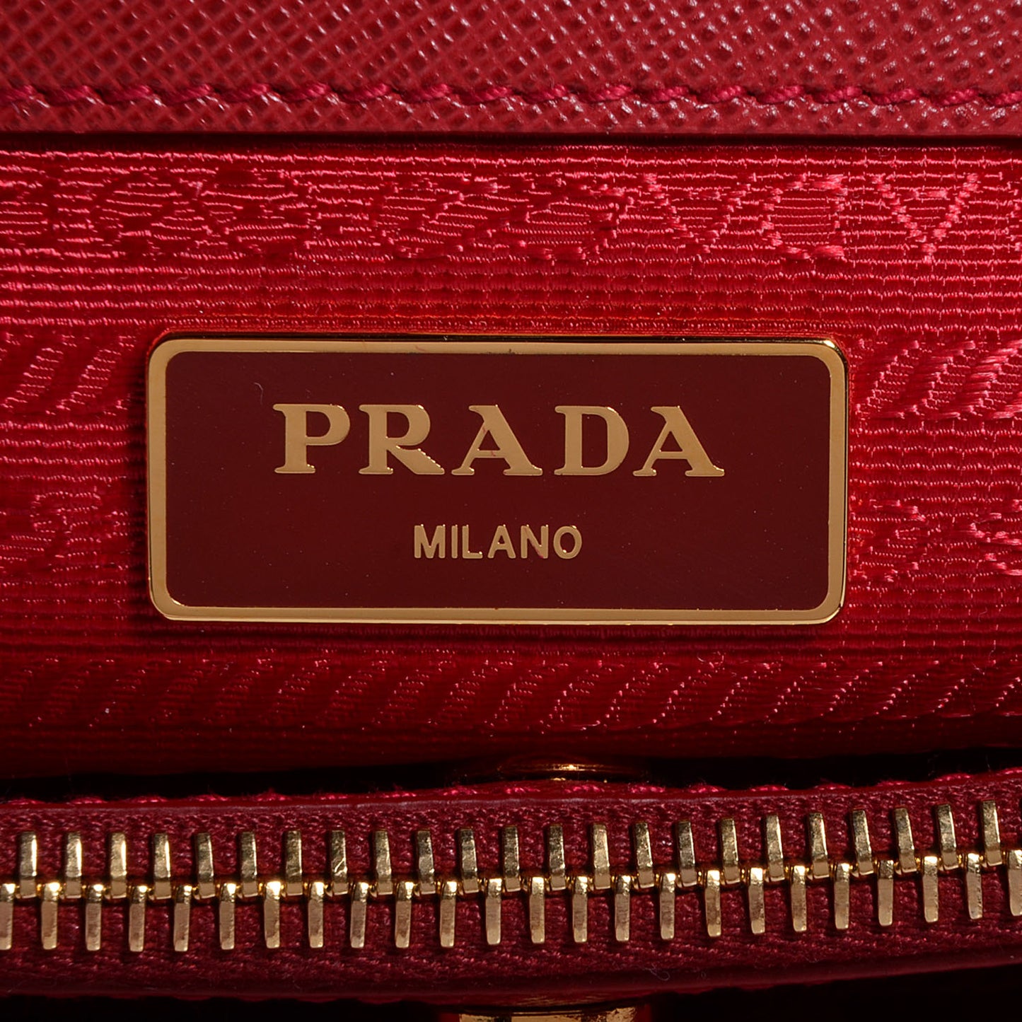 Saffiano Lux Medium Tote Fuoco
