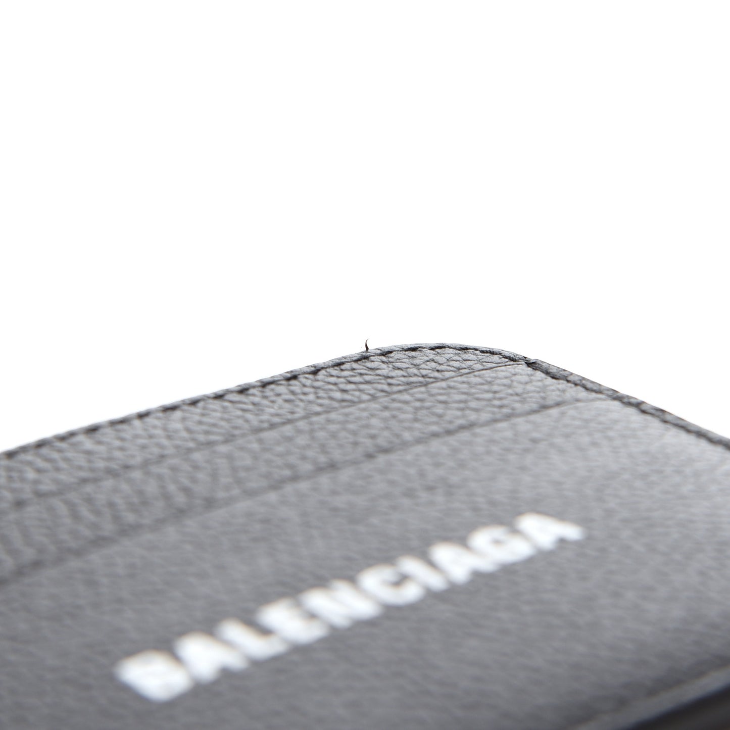 Grained Calfskin Logo Cash Rounded Card Holder Black White