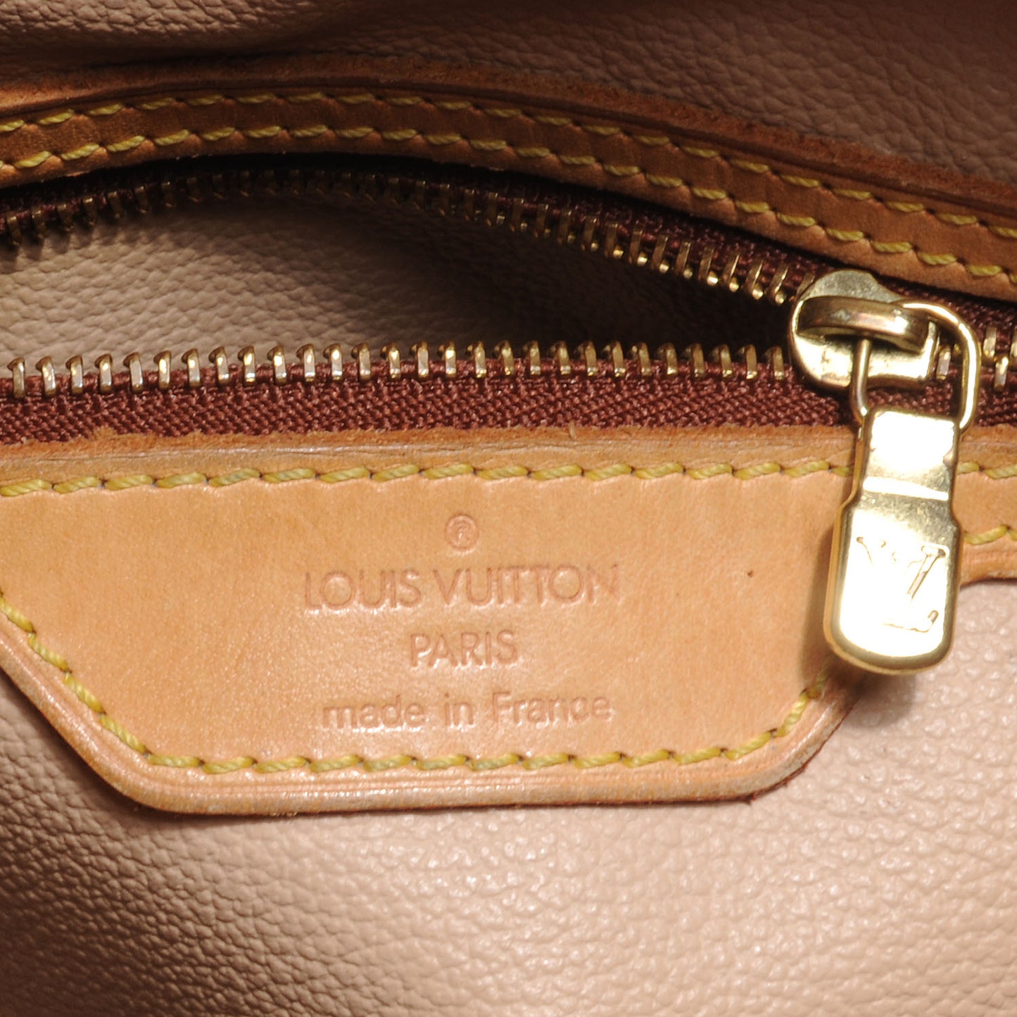 Monogram Petit Bucket 23