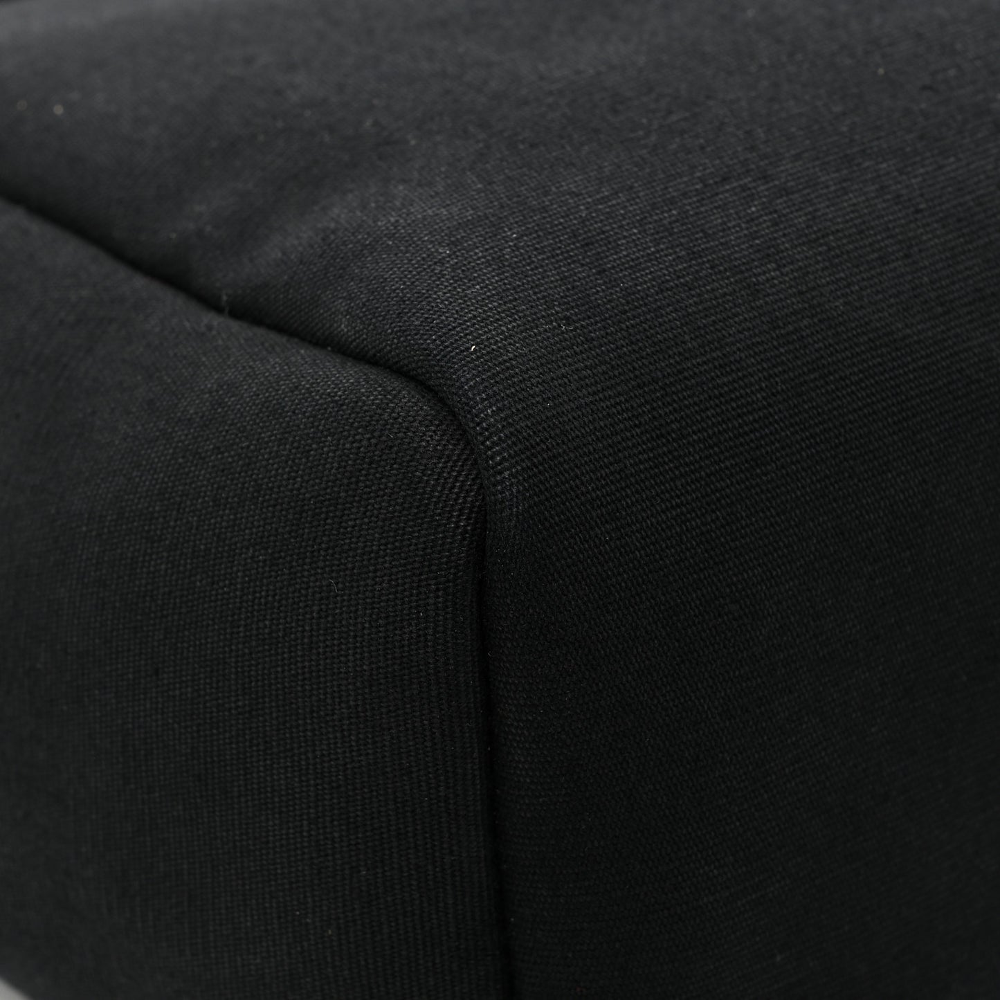 Toile Vache Calfskin Herbag 30 PM Black Natural