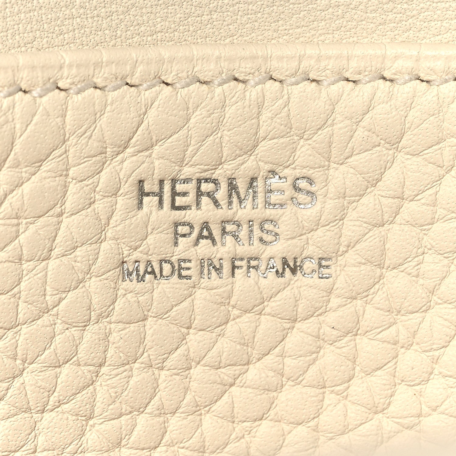 Hermes Taurillon Clemence Halzan 31 GM Nata 9 of 23