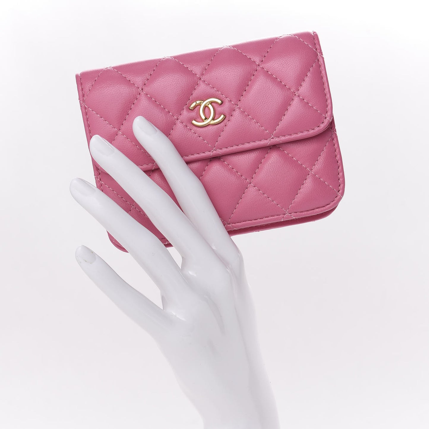 Lambskin Quilted Pearl Crush Clutch With Chain Pink