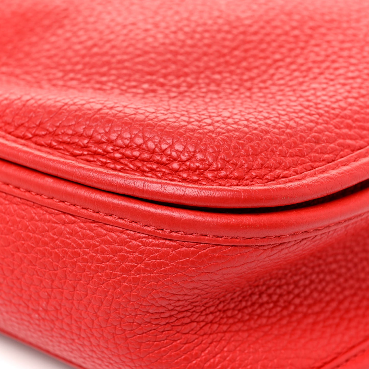 Taurillon Clemence Evelyne III PM Rouge De Coeur