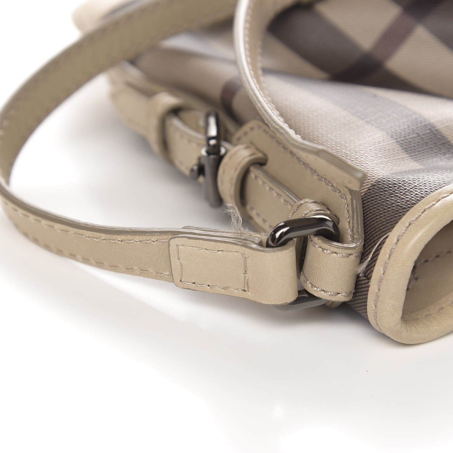 Burberry Smoked Check Hartham Shoulder Bag Trench 9 of 12