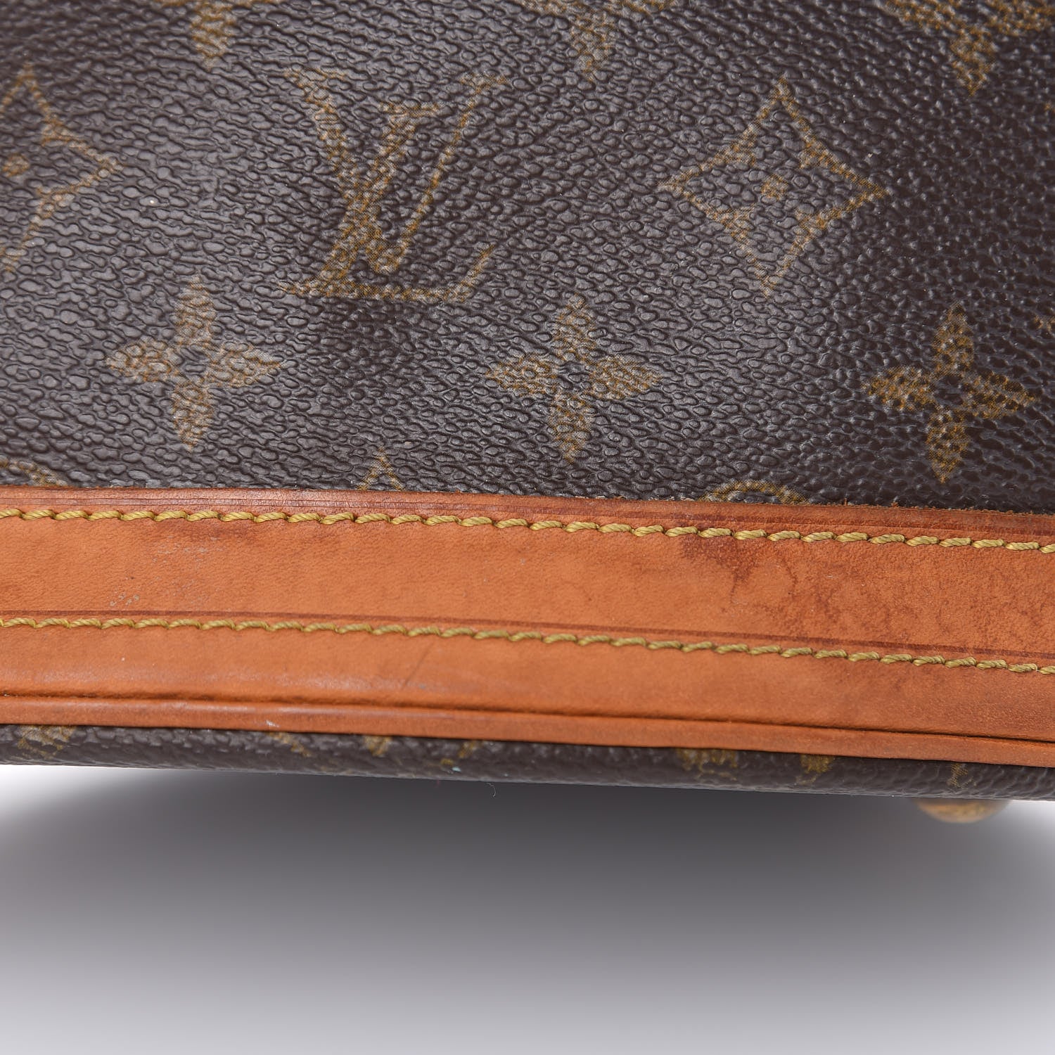 Louis Vuitton Monogram Petit Bucket 23 11 of 16