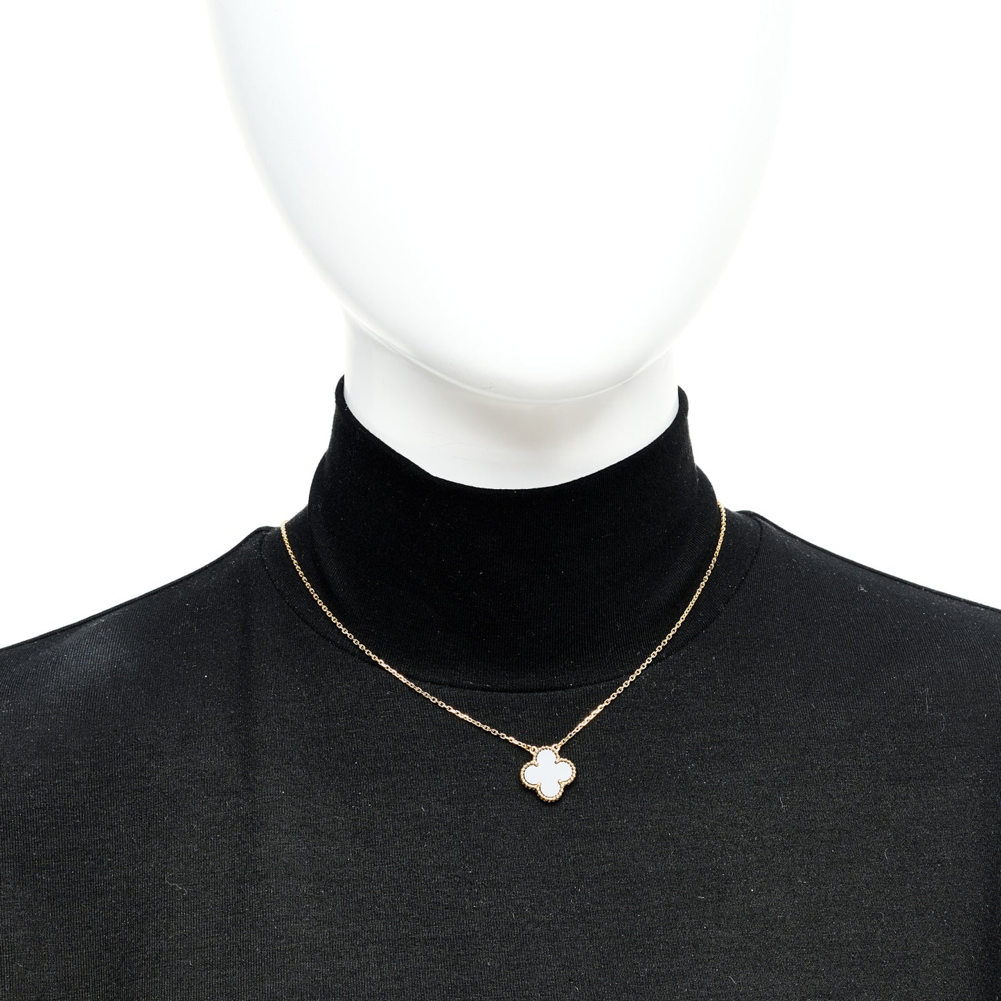 18K Yellow Gold Black Onyx Vintage Alhambra Pendant Necklace