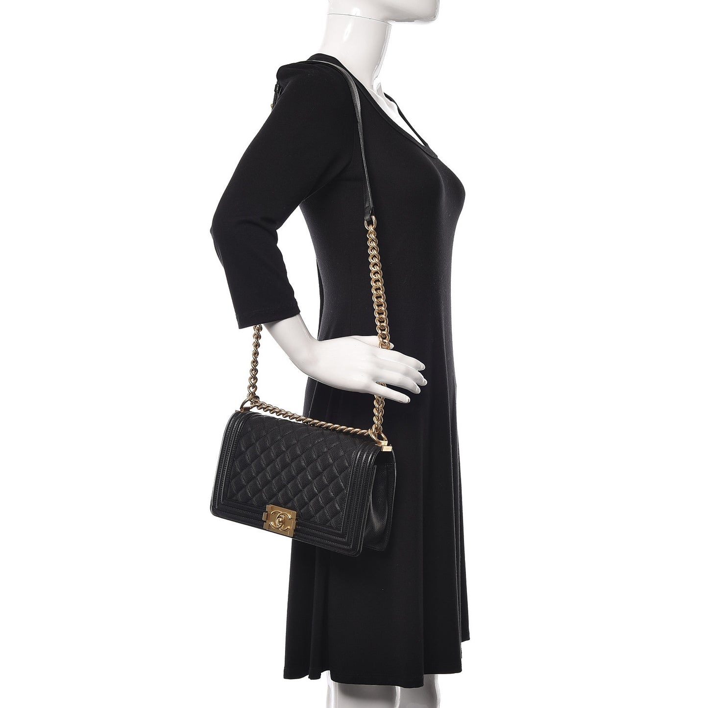 Caviar Quilted Medium Boy Flap Black