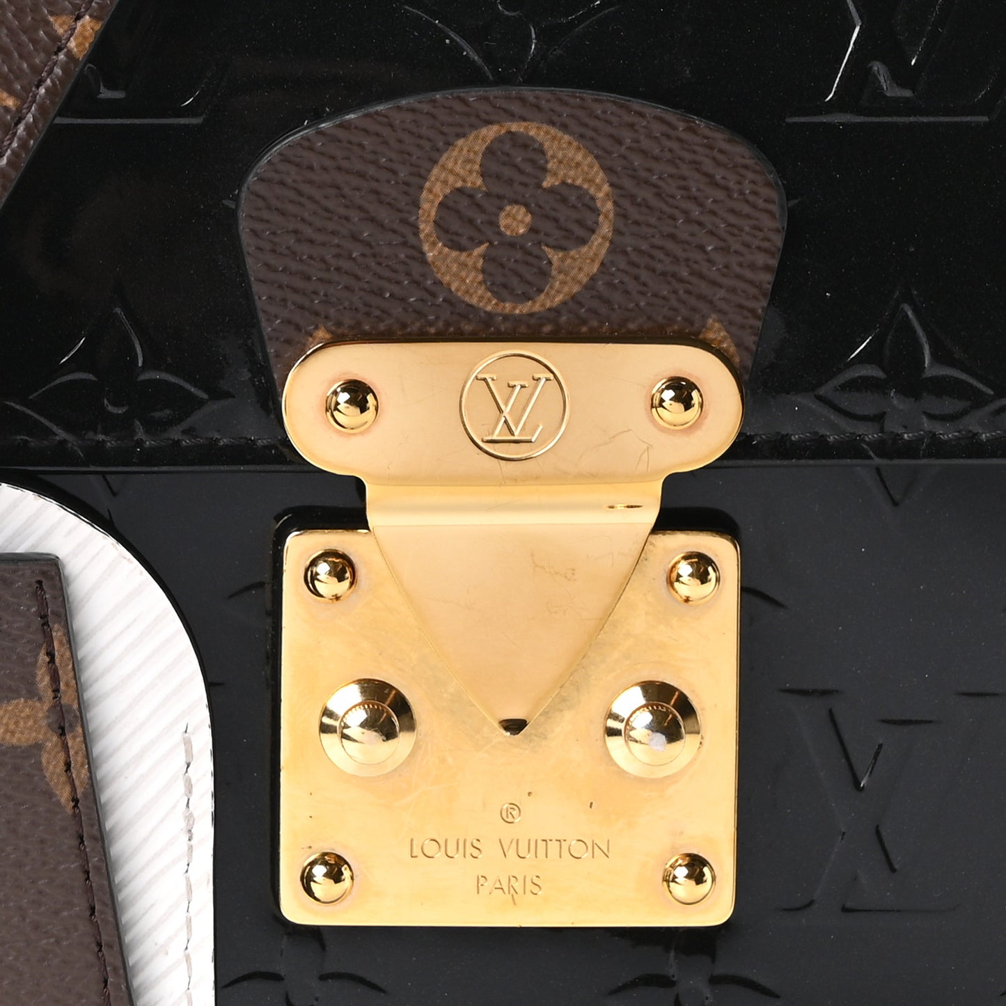 Vernis Epi Monogram Spring Street Black