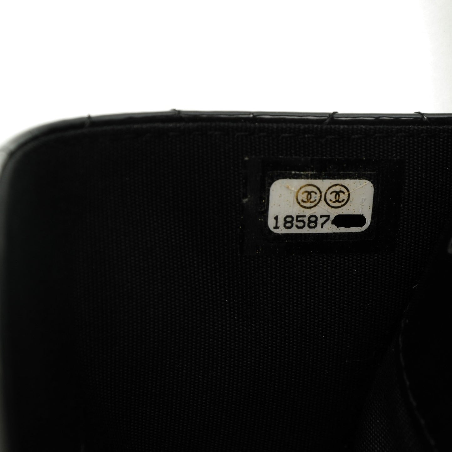 Patent Quilted Brilliant Wallet On Chain WOC Black