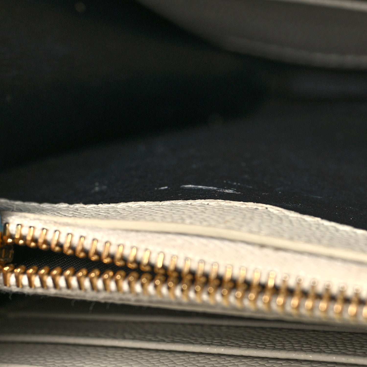 Saint Laurent Grain De Poudre Matelasse Chevron Monogram Chain Wallet Crema Soft 15 of 16