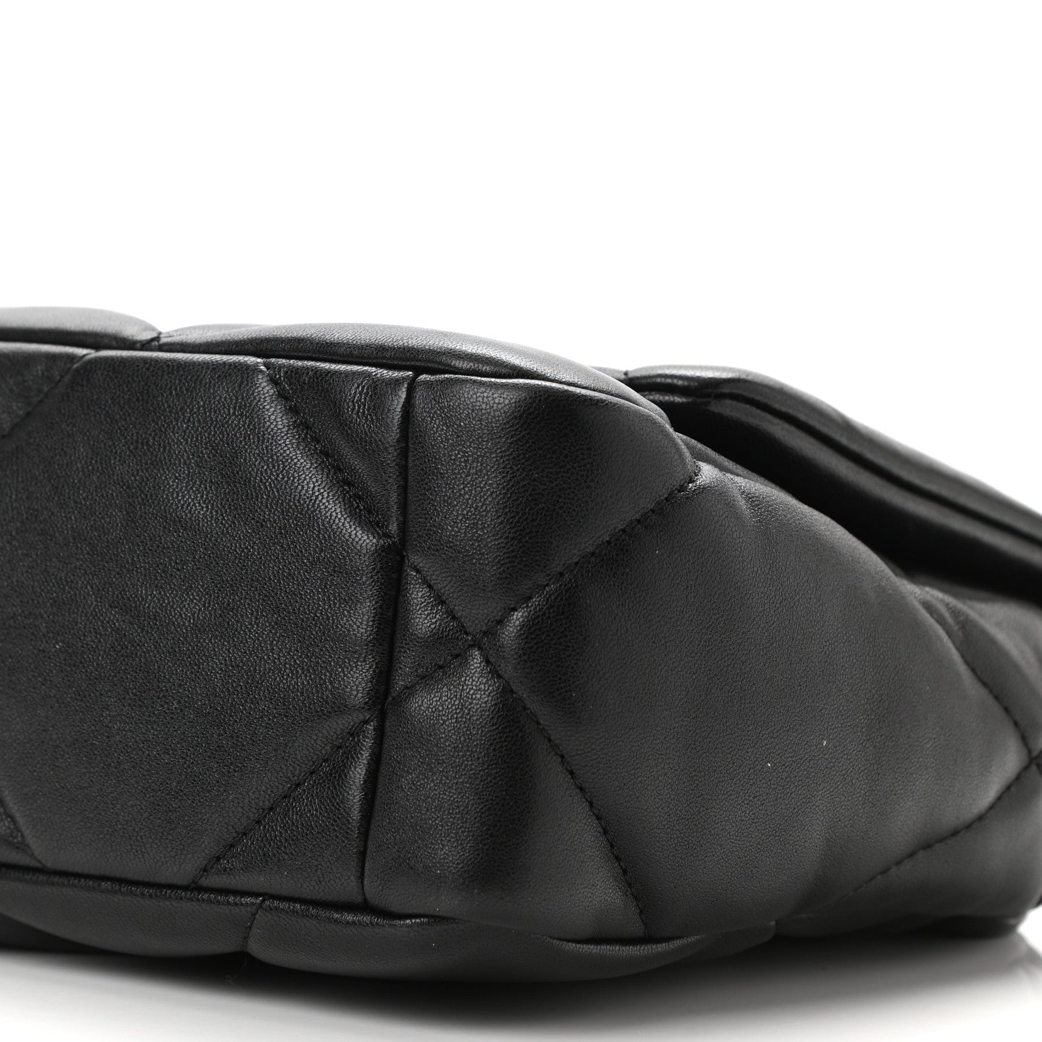Chanel Lambskin Quilted Medium Chanel 19 Flap Black 19 of 19