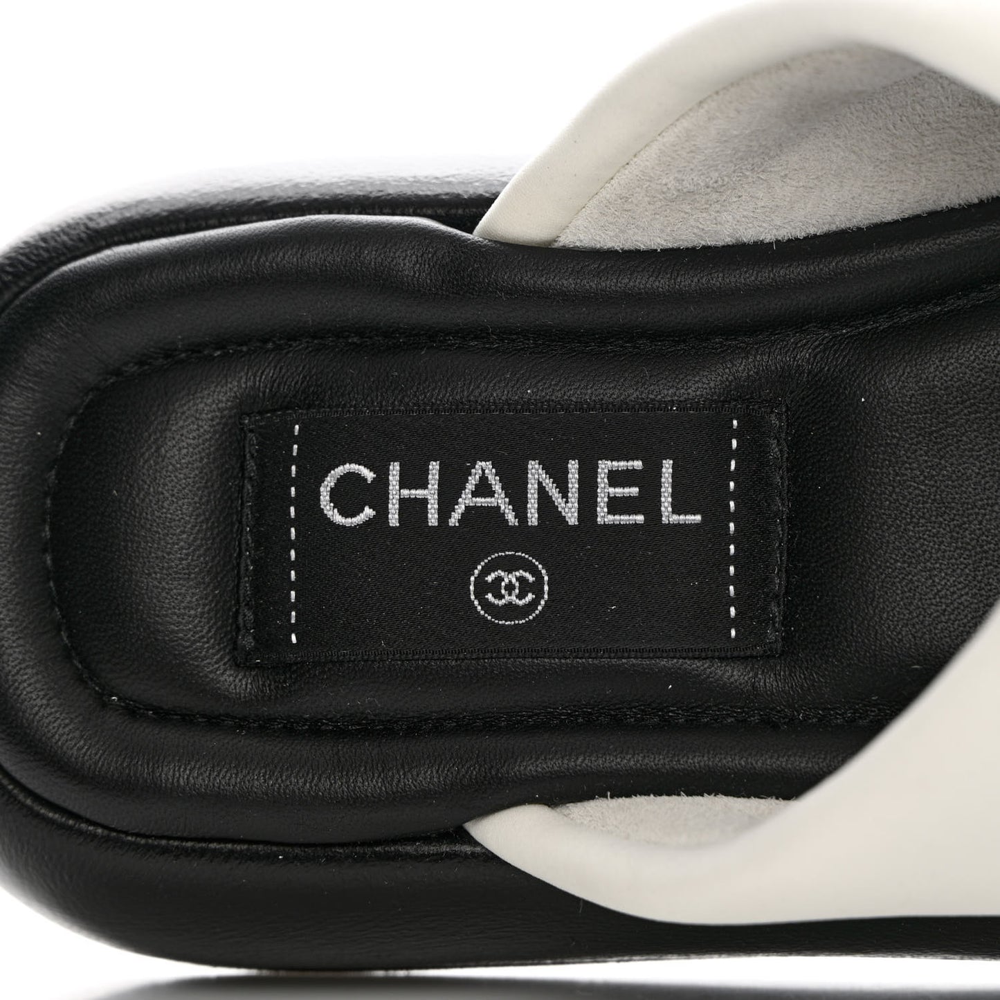 Lambskin Padded CC Sandals 37 White Black