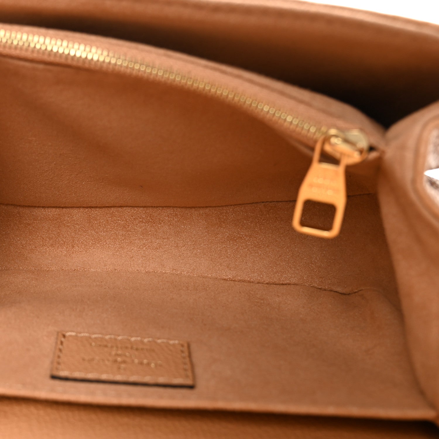 Louis Vuitton Empreinte Monogram Giant Pochette Metis East West Arizona Creme 5 of 9