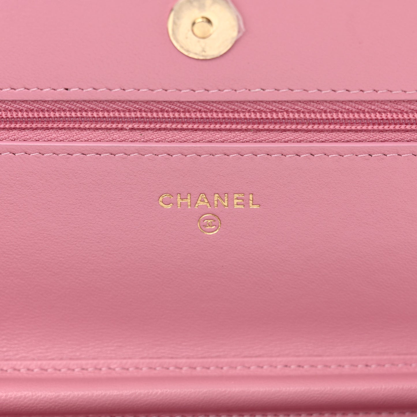 Tweed Quilted Wallet On Chain WOC Pink