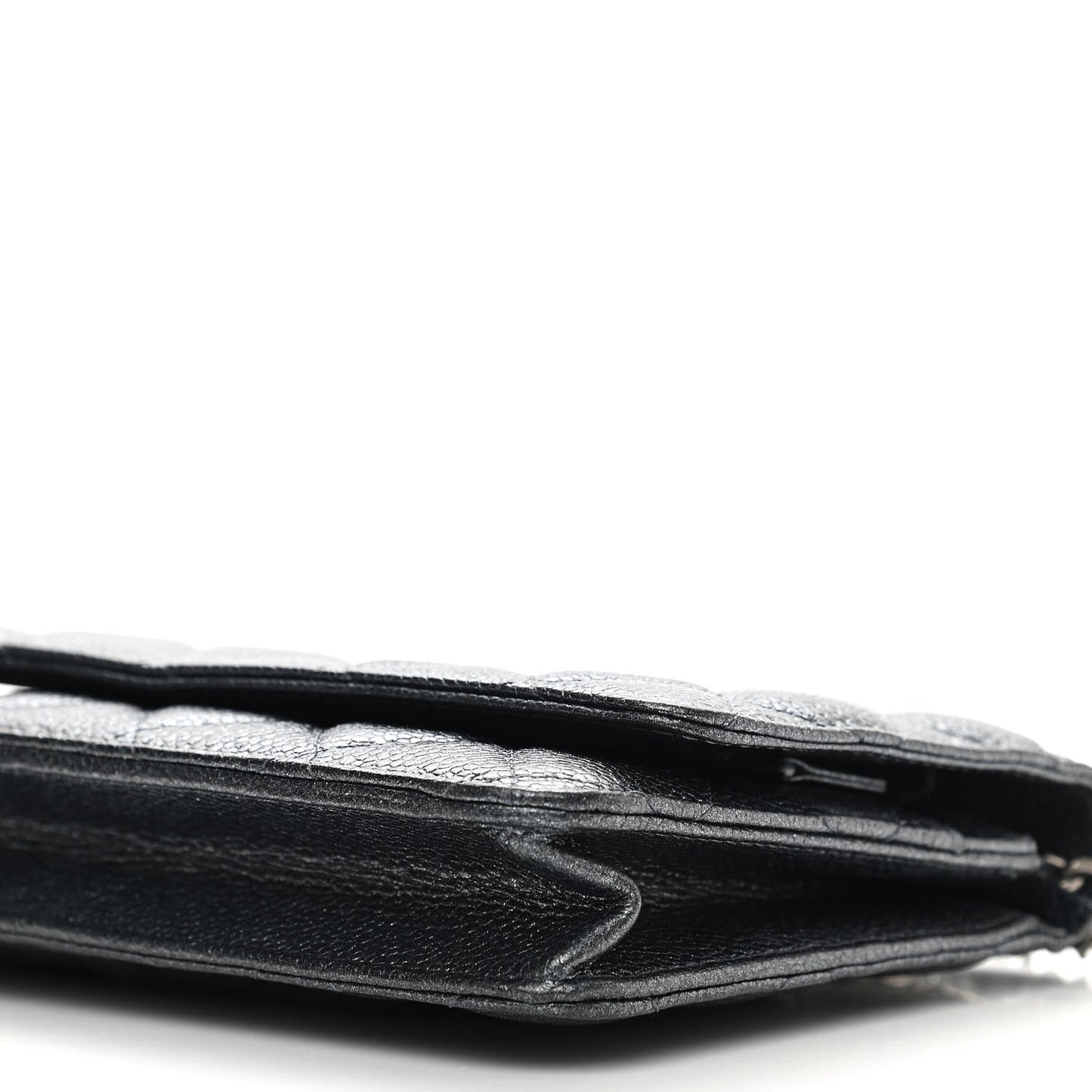 Iridescent Caviar Quilted Wallet On Chain WOC Black