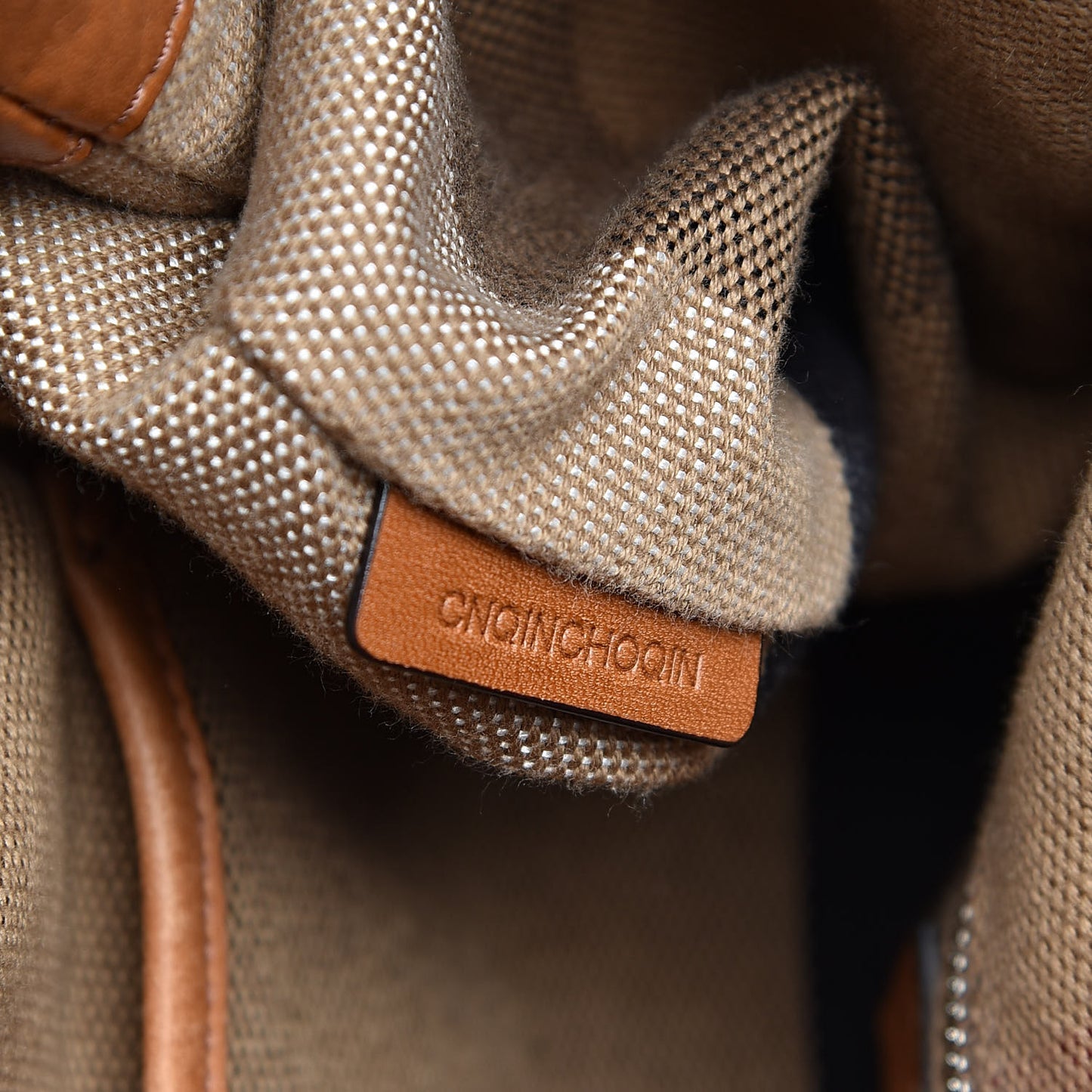 Brit Calfskin House Check Medium Maidstone Saddle Brown