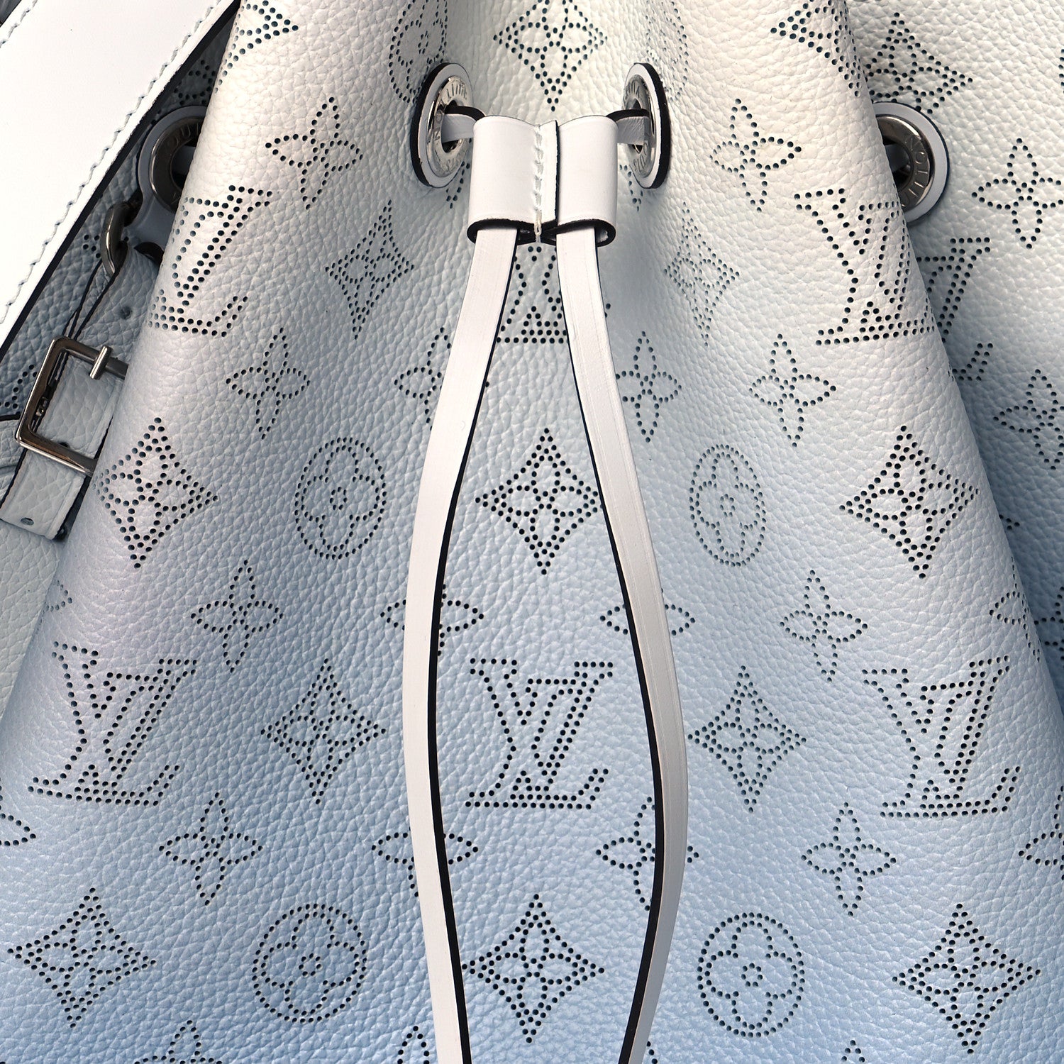 Louis Vuitton Mahina Degrade Muria Bleu 7 of 9