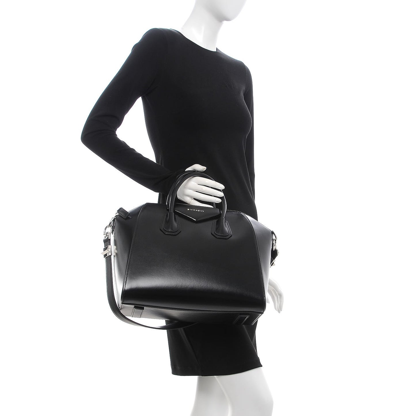 Shiny Lord Calfskin Medium Antigona Black