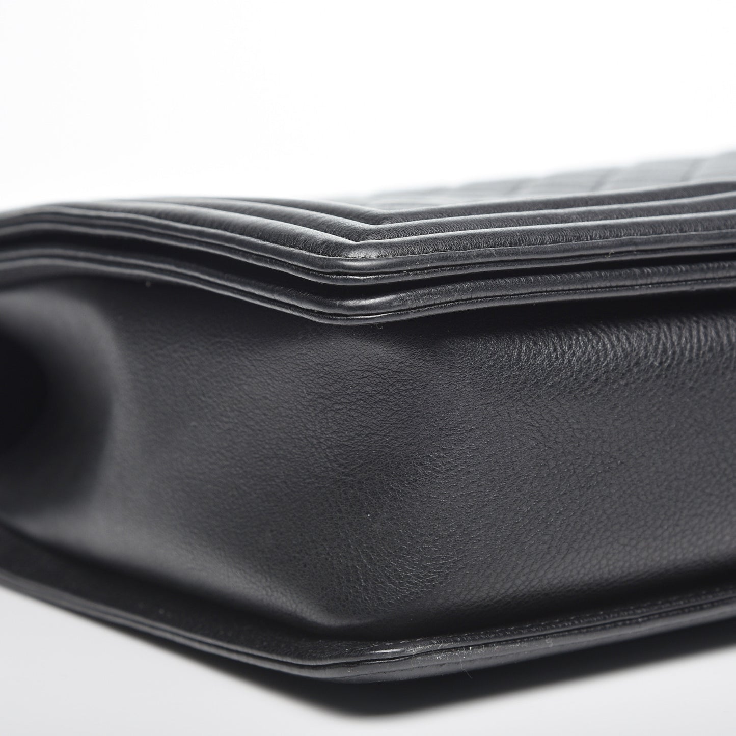 Caviar Quilted Large Boy Flap Black