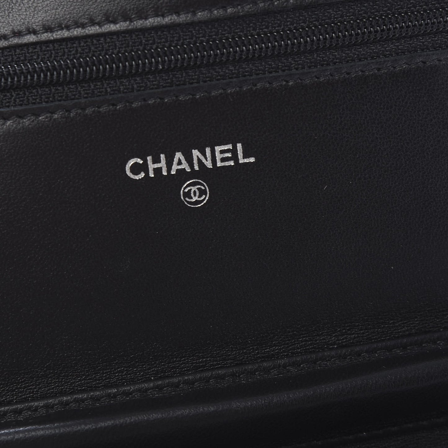 Lambskin Quilted Wallet On Chain WOC Black
