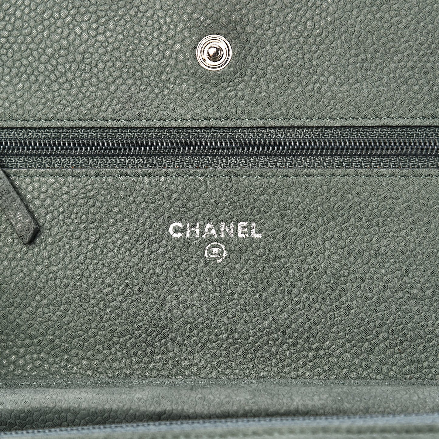 Iridescent Caviar Quilted Wallet On Chain WOC Green