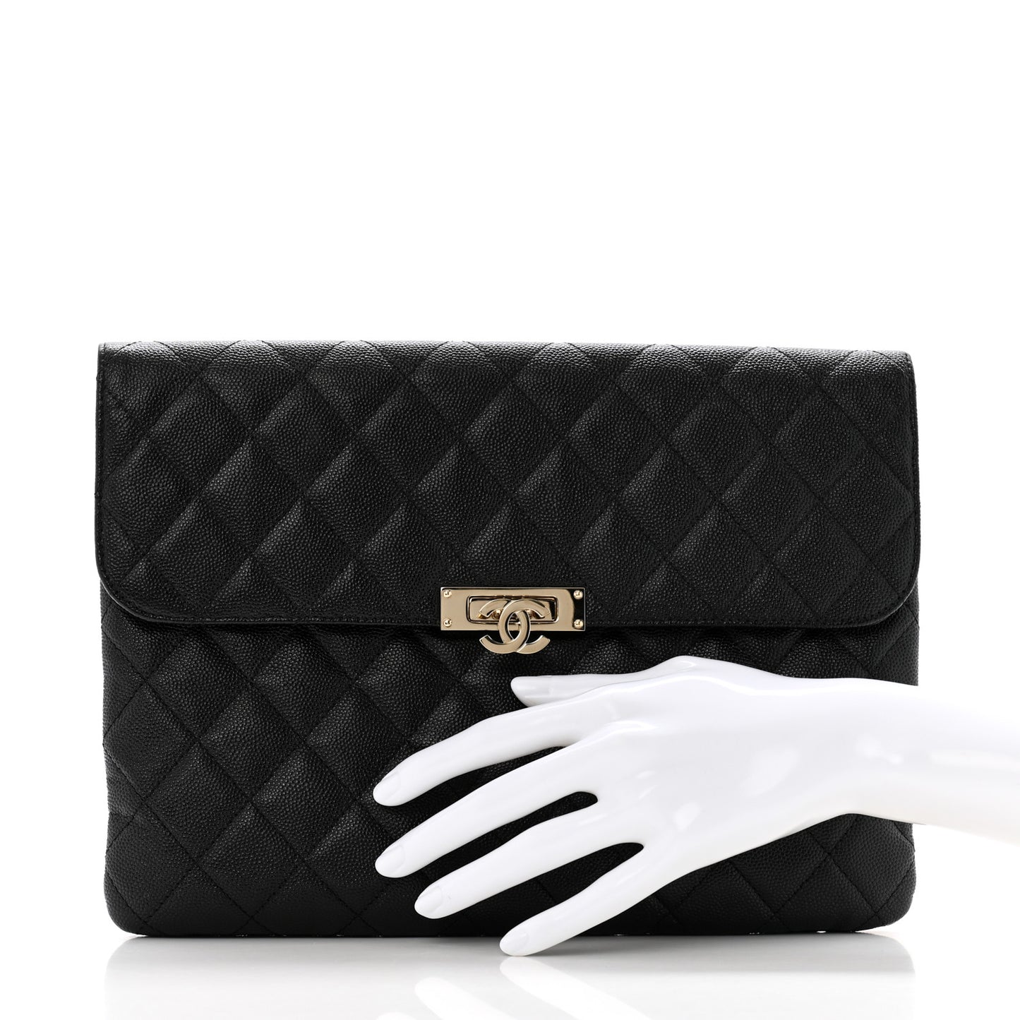 Caviar Quilted Medium Golden Class Pouch Black