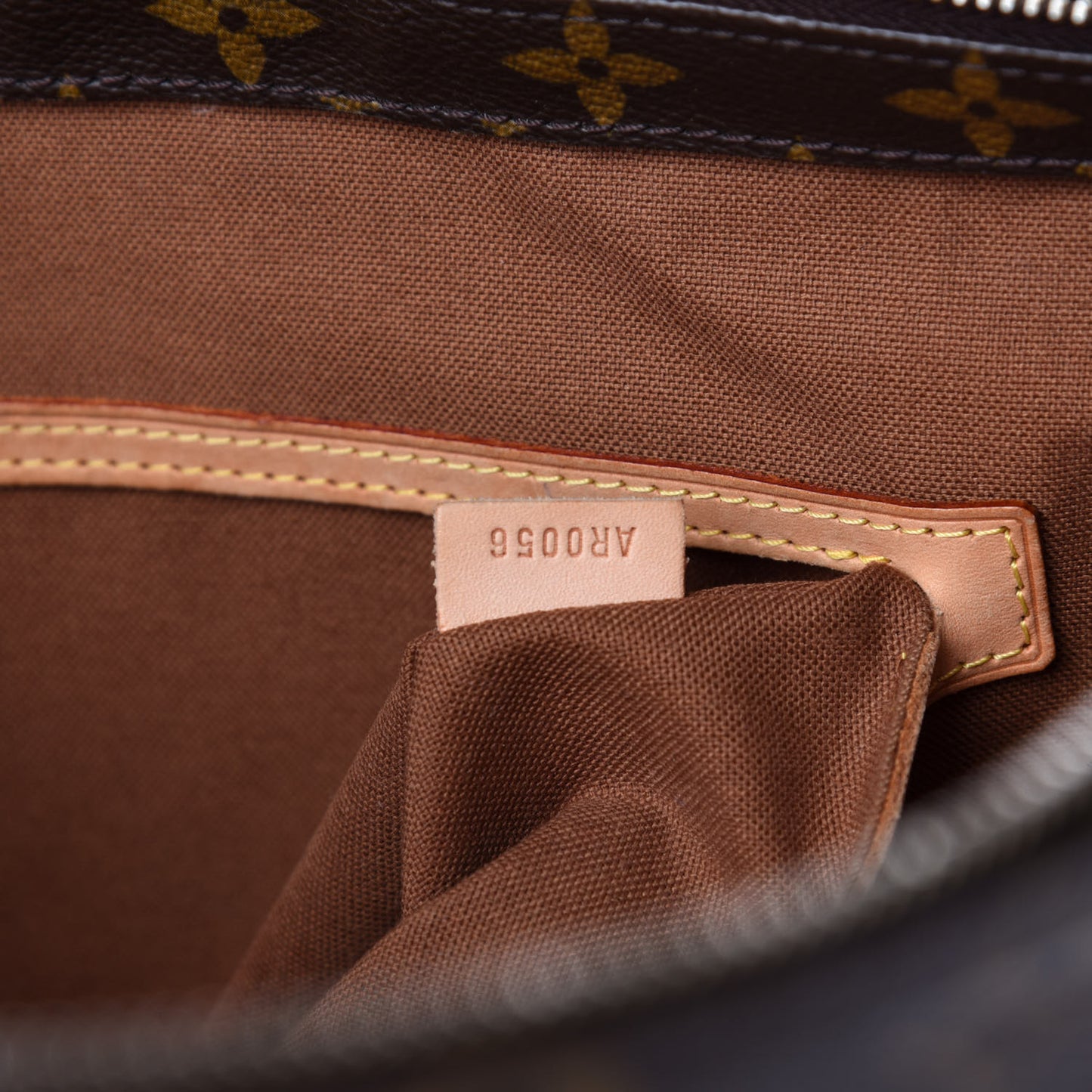Monogram Cabas Mezzo