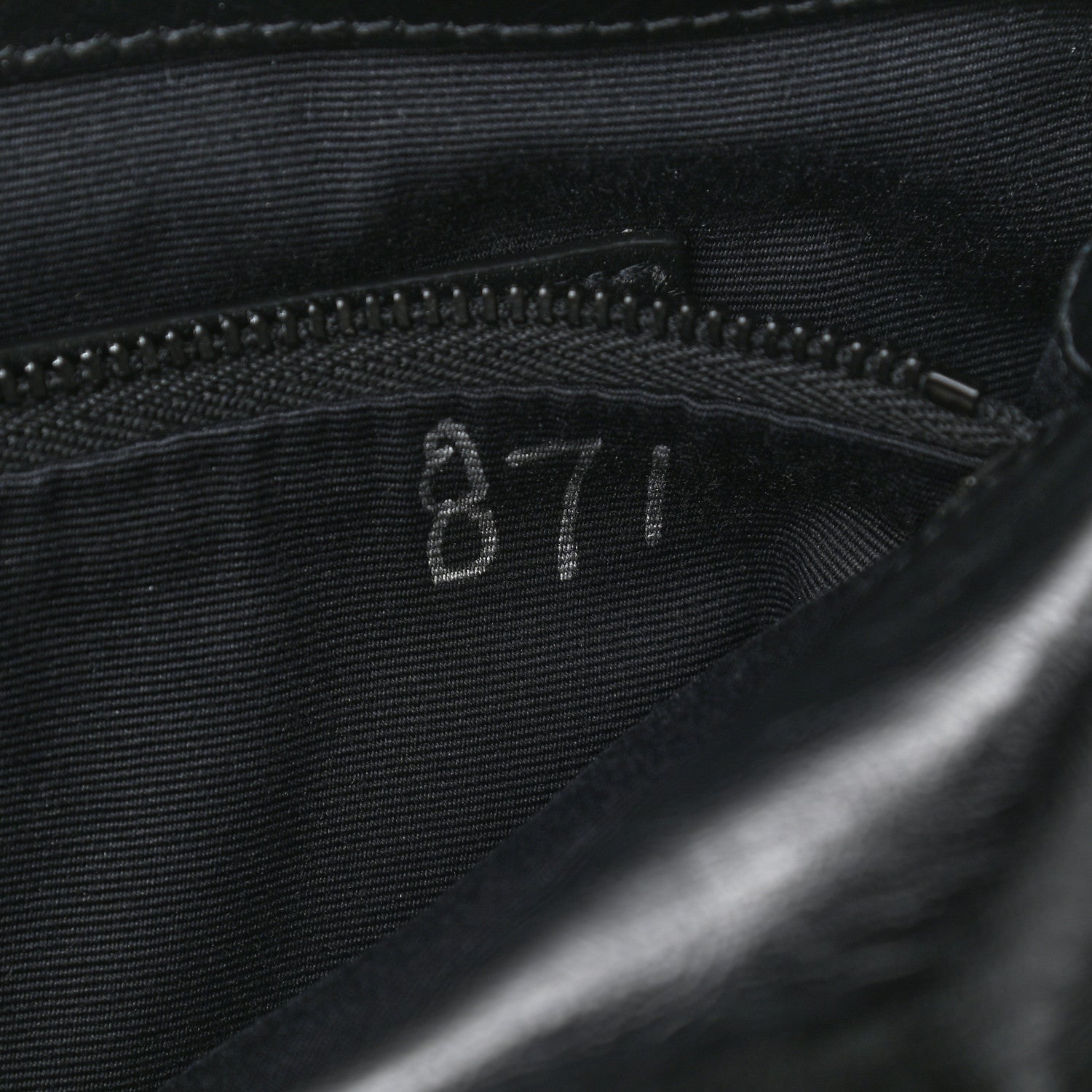 Saint Laurent Crinkled Calfskin Matelasse Monogram Medium Niki Chain Satchel Black 8 of 10