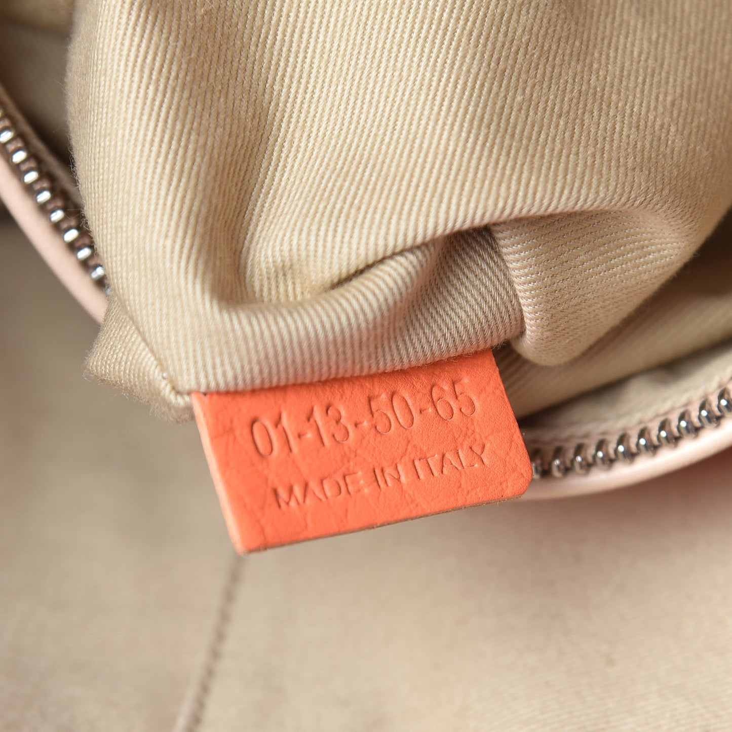 Calfskin Medium Paraty Orange Fizz