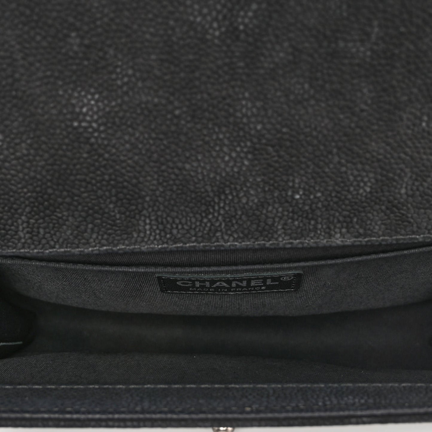 Iridescent Caviar Quilted Medium Boy Flap Black