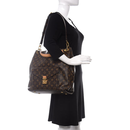 Louis Vuitton Monogram Metis 2 of 12