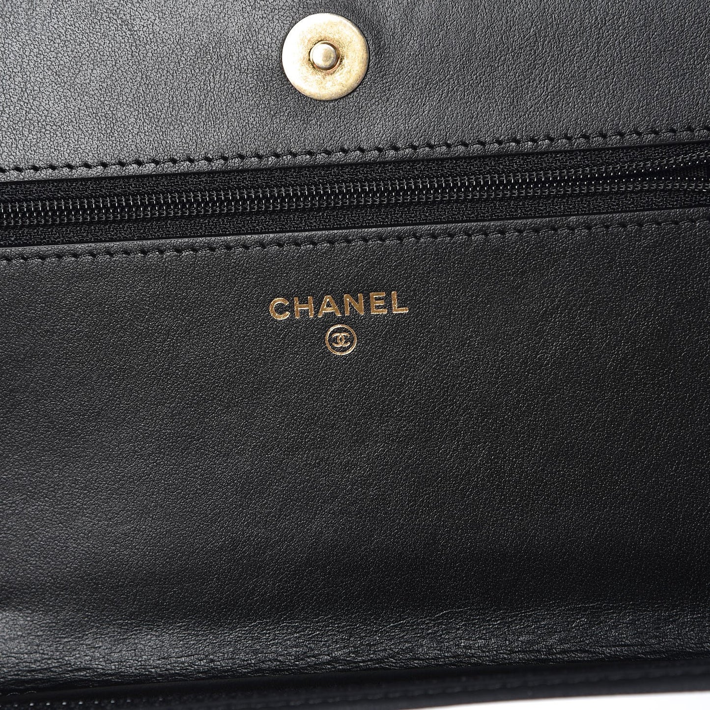 Caviar Chevron Quilted Boy Wallet On Chain WOC Black
