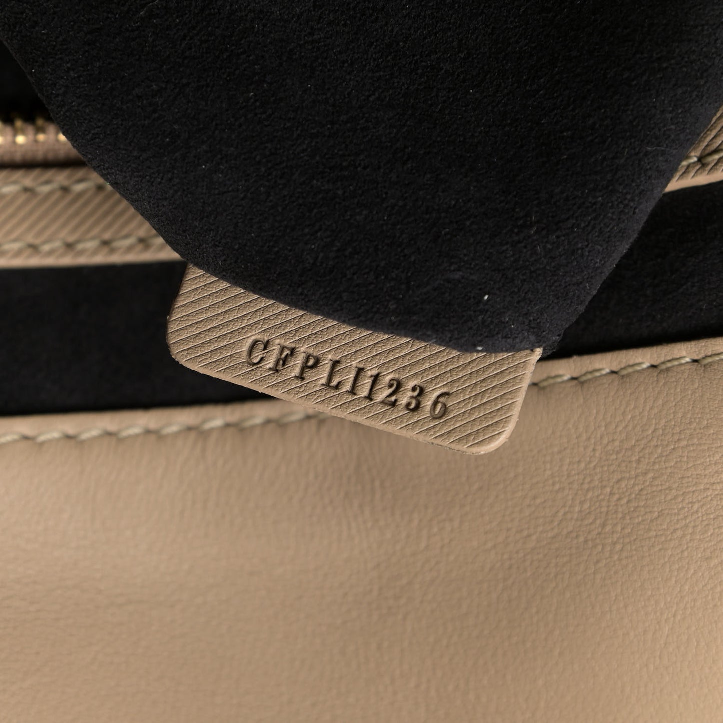 Trench Calfskin Medium DK88 Top Handle Bag Honey