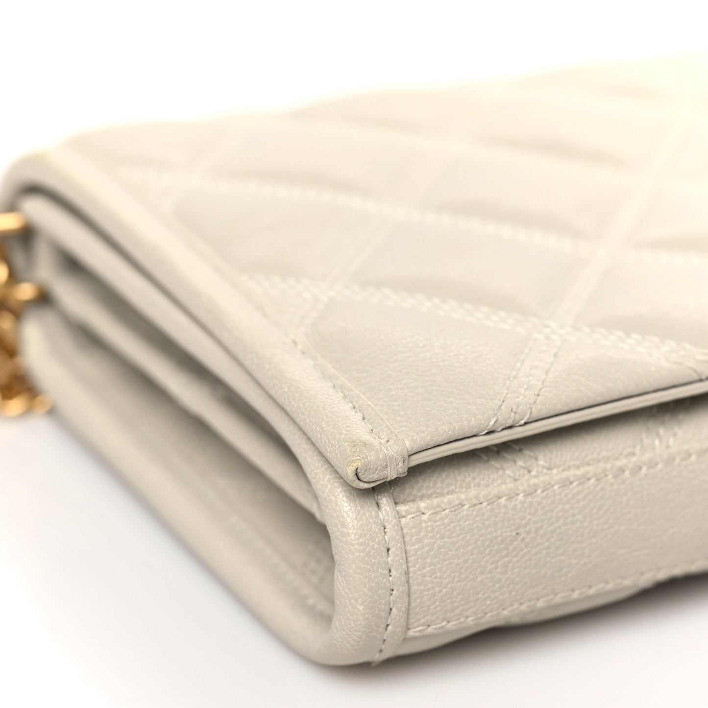 Lambskin Diamond Quilted Becky Chain Wallet Blanc Vintage