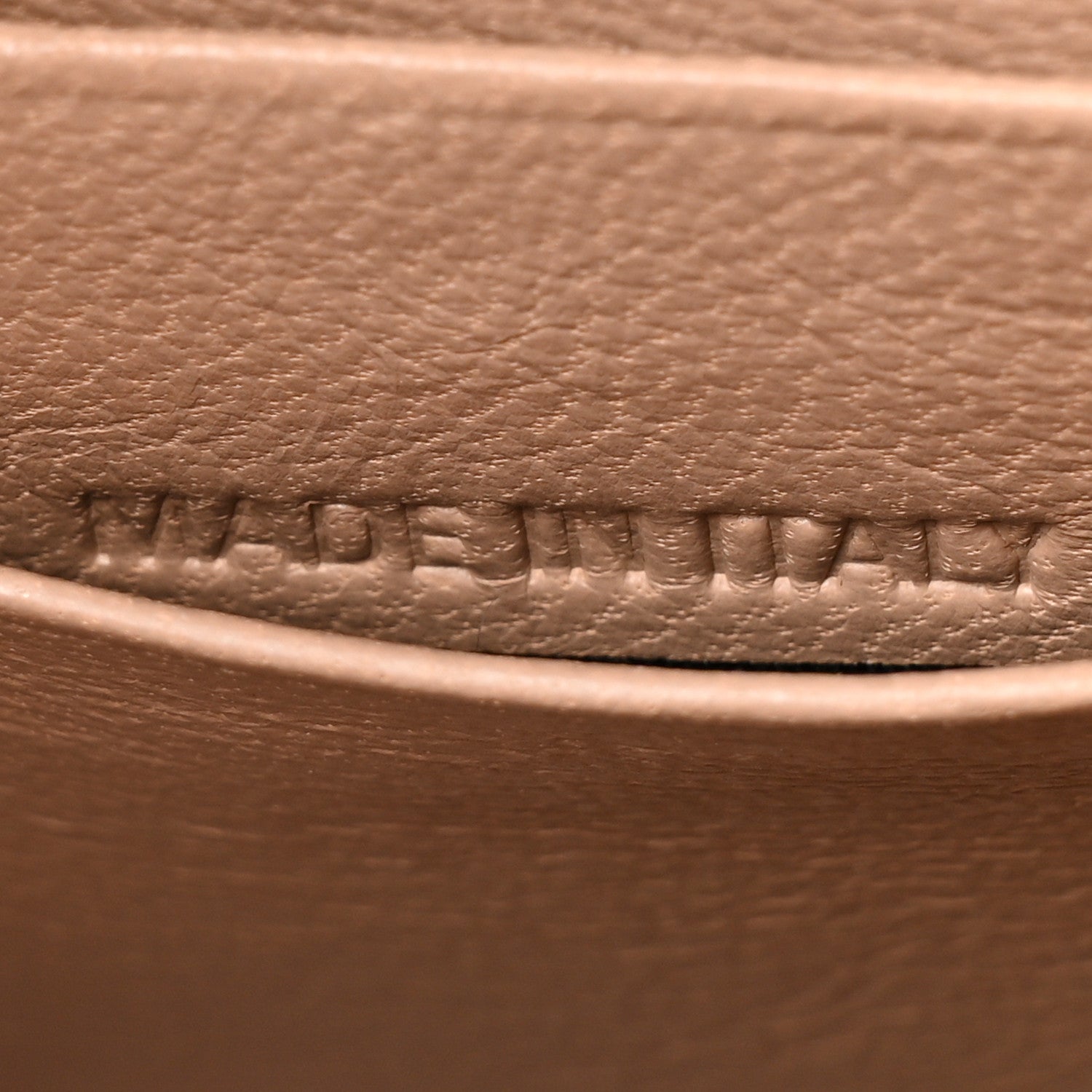 Balenciaga Shiny Calfskin Crocodile Embossed Hourglass Chain Bag Nude Beige 9 of 20