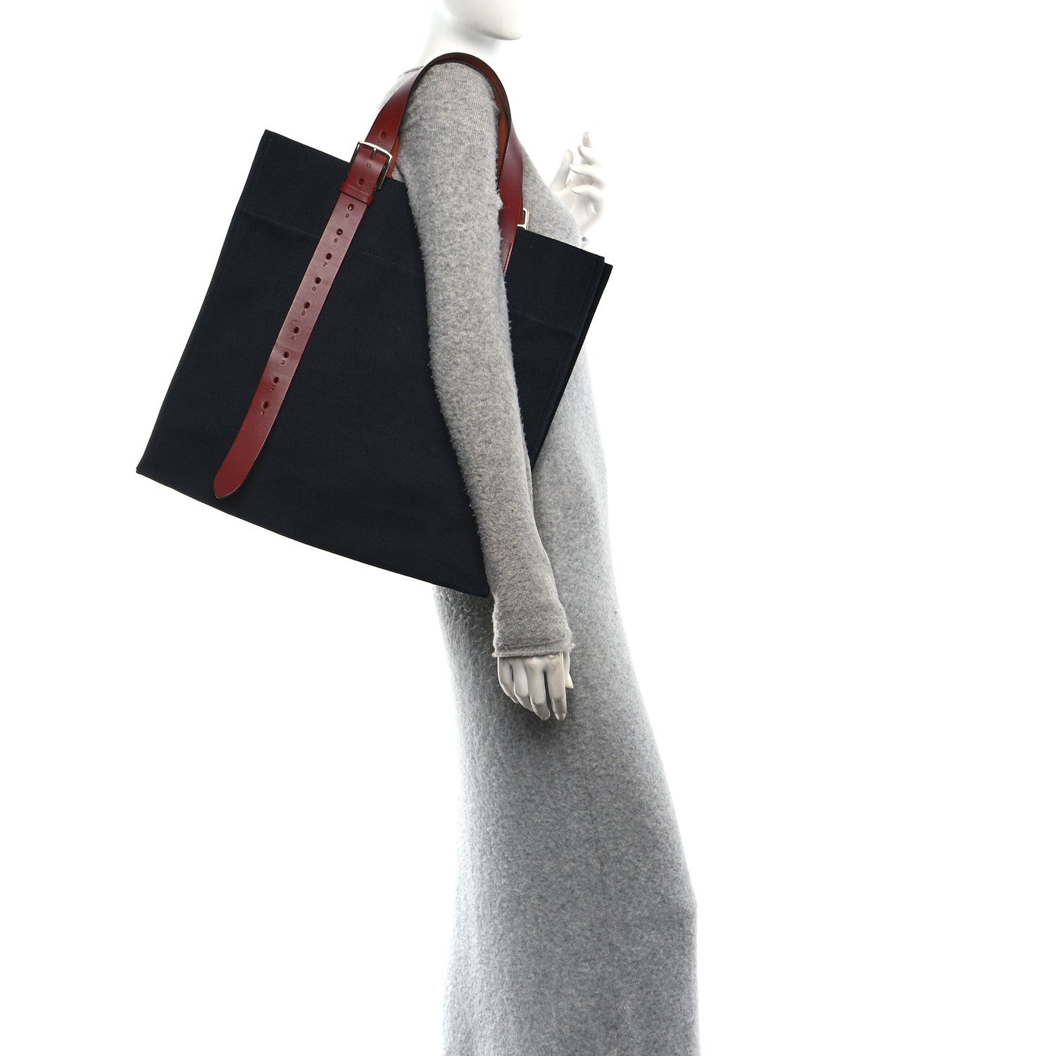Hermes Toile Goeland Vache Hunter Etriviere Shopping Bag Bleu Nuit Rouge H 2 of 9