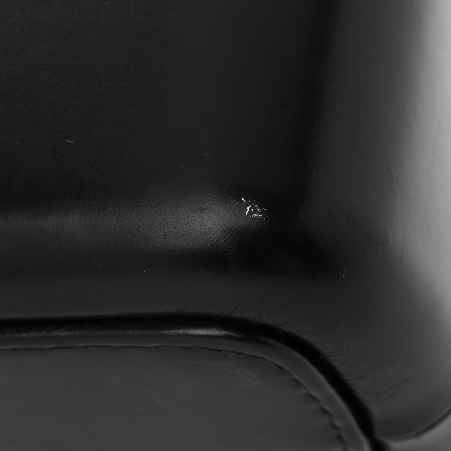 Aged Calfskin Quilted Medium Gabrielle Hobo Black