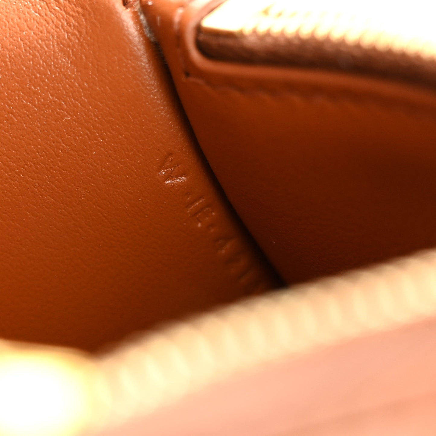 Grained Calfskin Triomphe Medium Strap Nino Wallet Tan